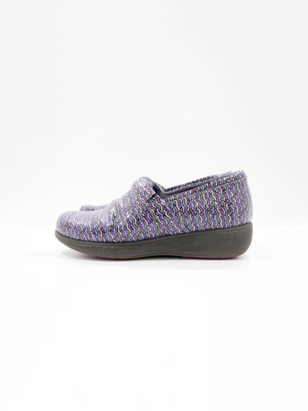 SoftWalk Meredith Purple Leather Slip Resistant Work Clogs - 9.5